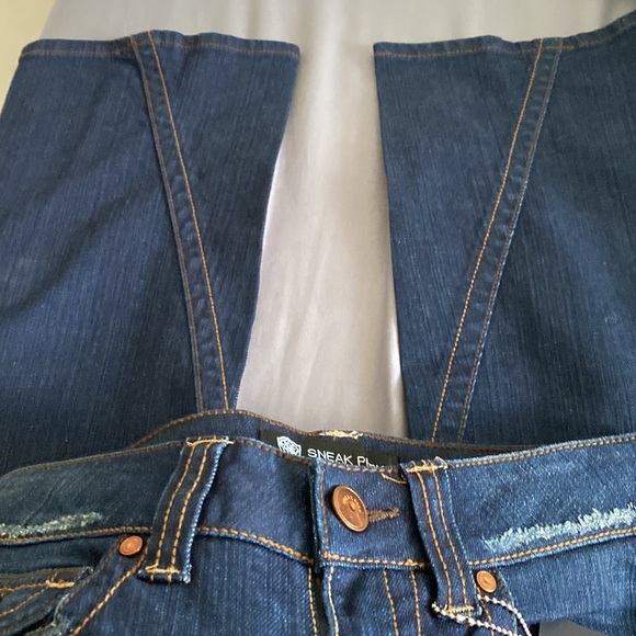 Sneak Peek low rise, wide legs Jean dark color - Picture 10 of 14